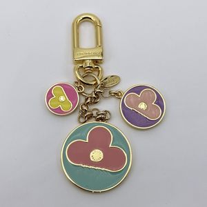 Cute Womens Multicolor Cartoon Keychain Fashion Girl Accessories Winter New Designer Car Bag Blossom Keychain Boutique Lover Keychains