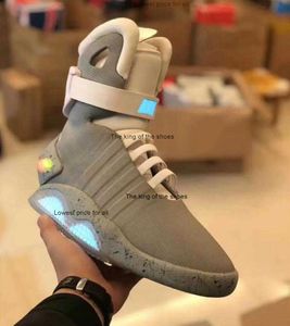 OG TOP Automatyczne buty koronki Air Mag Sneakers Marty McFly's Air Mags Led Man z powrotem do przyszłego blasku w ciemnoszarym górnym top McFlys Sneaker z Box US7-13