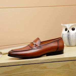 2023 Men's äkta läderklänningskor Herr Mens Casual Designer Loafers Man varumärke Slip On Party Wedding Oxford Shoes Storlek 38-45 MkJMNJ00002