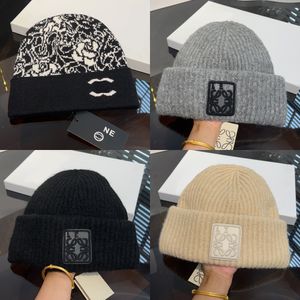 Beanie Designer Caps Skull Caps Men Women Brand Letter Wool Knitted Cap Fitted Winter Cashmere Thicken Keep Warm Hats Fashion Accessories