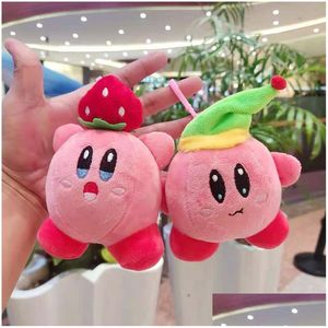 Decorazioni interne All'ingrosso Kirby Peluche Borsa da scuola Piccolo ciondolo Portachiavi Farcito Cartoon 15Cm Bambola Torta di compleanno Accesso decorativo Dhpmf