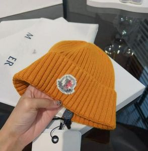 Snygg ull Monckler stickad hatt för kvinnodesigner Beanie Cap för män stickad Monckler Cashmere Hat för vinter varm hatt