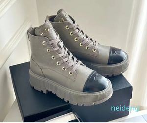 European stationnew first layer cowhide high top shoes tied round head thick sole casual fashion shoes tide Martin boots