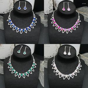 Colares de pingente Europeu e americano cristal colorido colar brincos conjunto high-end cor clavícula corrente de duas peças jóias