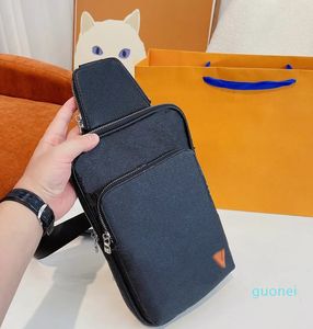 Moda Erkek Göğüs Çantası Erkek Çanta Crossbody Omuz Çantaları Satchels Messenger Çanta Siyah Izgara Tasarımcı Çanta Telefon Depolama Adam Sırt Çantası 2023