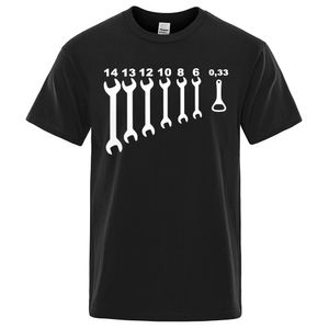 Mens Tshirts vintage skruvnyckelöppnare mekaniker tshirts män bil fixingenjör bomullst tee kort ärm roliga t skjortor topp tee mens kläder 230413