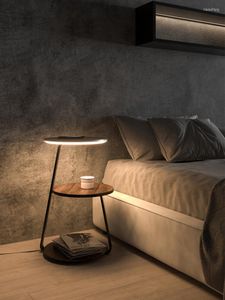 Dekorative Figuren Zq Schlafzimmer Stehlampe Kabelloses Aufladen Wohnzimmer Regal Beistelltisch Kleiner Kaffee Einfacher Nachttisch