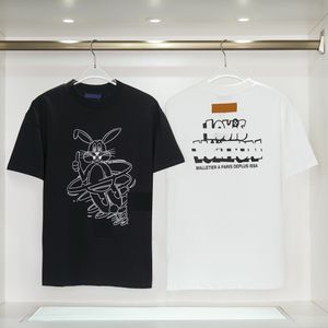 2023L Letter Ano Novo do Rabbit Limited Bugs Bunny T-shirt Fashion Fashion Luxury Modelos de manga curta e feminina