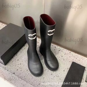 Tasarımcı Küçük Kokulu Uzun Kensiz Kadınlar için 2022 Yüksek Versiyon Kırmızı Astar Kauçuk Yağmur Botları Platform Su geçirmez Ayakkabı T2304131