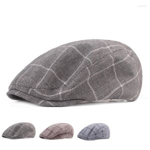 Berets Plaid Cotton British Vintage Flat Caps Cabbie Male Gray Spring Summer Autumn Adjustable Driver Hats Casual Peaked Cap