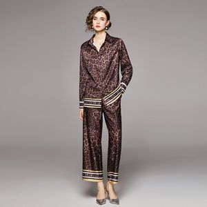 Leopardtryck 2 -stycken byxdesigner sätter kvinnor knapp front lape skjorta och breda benbyxor sätter 2023 vår hösten runway långärmad söt söt casual semester kostymer