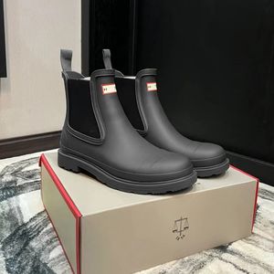 2024Nuovi stivaletti da arrampicata Cacciatori Stivali da pioggia Donna Uomo Stivaletti piatti Martin boot Designer inverno vintage Abito in gomma Camminata escursione Scarpa Sneaker outdoor esplora Scarpe da corsa