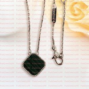 Pendanthalsband Nya klassiska modehängen Halsband för kvinnor Elegant 4Four Leaf Clover Locket Halsband Högkvalitativ Choker -kedjor Designer Jewe 98i4