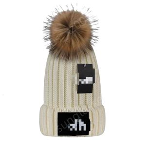 North Beanie Designer mötte högkvalitativ hatt utomhus pälsboll hatt stickad hatt vindtät hatt skidhatt par stil norra riktig päls hatt