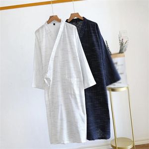 Herren-Nachtwäsche, japanischer Stil, Schnür-Bademantel, lang, Baumwolle, Frühling und Sommer, dünne Robe, große Größe, gestreift, Heimkostüm, Geschenk, 1 Stück