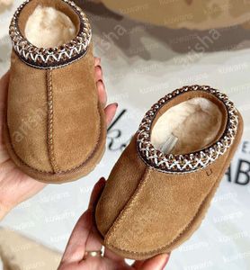 Tazz Tasman tofflor barn babyskor småbarn kastanj päls glider fårskinn skjuling klassisk ultra mini boot vinter mules slip-on ull liten stor 8080ess