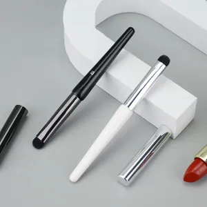 Makeup Brushes Sdatter Single Brush Detalj Eye Shadow Lip Mini Portable SMUDD With Coveray Beauty Tool