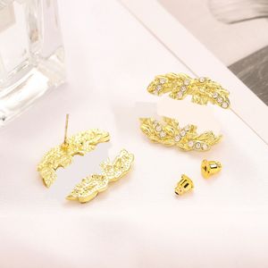 Orecchini di design in stile moda in stile marca Oreno di orecchini a diamante di grano per donne regali per matrimoni Accessorio per gioielli sier ago