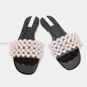 Slippers Brand Pearls Slides Women Women Salto plano Beca sapatos de sandália feitos à mão Bohemia String Beds Feminino