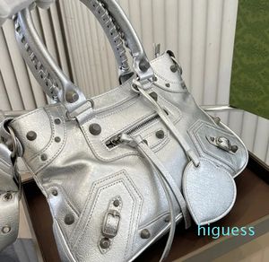 2023 Tote Designer Tasche Schulter Handtasche Geflochtener Griff Lokomotive Für Frauen Männer Leder Spiegel Crossbody Weben Breiter Riemen Luxus Süßes Gewürz Mädchen Retro