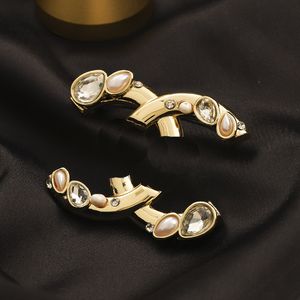 Designer Gift Broche Spring 2023 Presentes Jóias Marca de moda feminina PINS PINS PREMIUM 18K Broche de ouro por atacado de jóias de broche de aço inoxidável