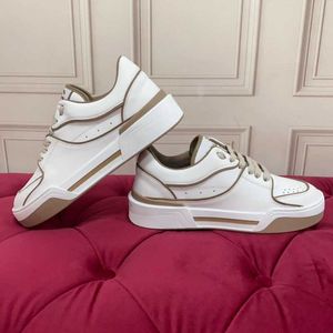 Luxo designer de cores coordenadas casal modelos rendas sapatos brancos simples moda esportes lazer sapatos quatro estações 11623a