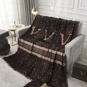 2023 Newly arrived Designer Blanket 150X200cm Classic Luxury V Style Bath Towel Winter Fleece Shawl Throw baby Winter Thick Throw Blanket wedding gift HT050126