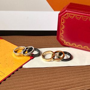 Banda de designer de luxo toca três em um amor anéis femininos jóias Rings suprimentos