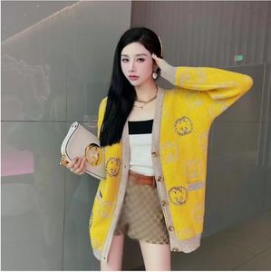 Spring Women's Casual Cardigans Knit Yellow Color Sweaters With Golden Beads Luxury Mujer Girls Casual Loose Womens V Neck Knnited Jackor Rockar