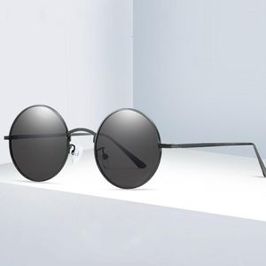 Güneş gözlüğü Bayan Seksi Boy Yuvarlak Siyah Kırmızı Çerçeve Metal güneş gözlüğü Erkekler Kadınlar Için Büyük Daire Lüks Shades