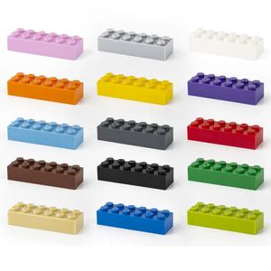 Bloki 200pcs 2x6 Dot Build Building Grube figurki Cegły Edukacyjny rozmiar Kreatywna Kompatybilna z 2456 plastikową zabawką dla dzieci 231114