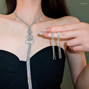 Kolye Kolyeler Kristal Uzun Gerişi Kadınlar İçin Lüks Yaka Kolye Seksi Moda Rhinestone Ayarlanabilir Boyun Mücevher Parti Parti