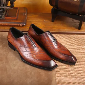 Berluti Classic sapatos masculinos de couro Oxford feitos à mão traje de negócios pintados à mão Sapatos masculinos de couro de alta qualidade Sola de couro