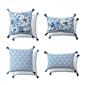 Cushion Decorative Pillow Blue and White Porcelain Chair Back Cushion Cover Linen Throw Case Cottoowslip Square Decorative case 18X18 Inch 230413