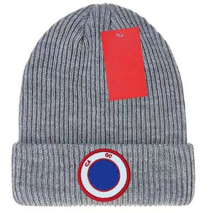 Designer Beanie Ganso Caps de malha pulôveres Cap de lã quente Chapéu frio Chapéus de inverno Chapéus de caveira Casuais Homens e mulheres com o mesmo exercício ao ar livre de inverno para se manter aquecido