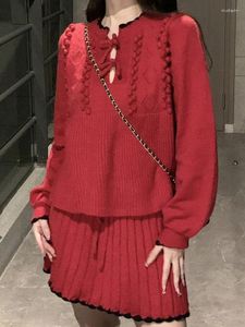 ワークドレスハラジピーレッドツーピースセットボウタイロングスリーブニットセーター女性秋のハイウエストプリーツスカートエイジを減らすファッション