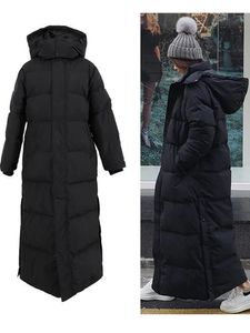 231114に厚い黒いコートを持つスーパーロングジャケットスーパーロングジャケットの女性膝の冬の女性