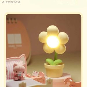 Table Lamps Cute Night Lights Cute Small Table Lamp Desktop Ornament Bedside Bedroom Ambient Light Children Holiday Gift R231114
