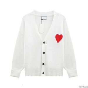 セーターamis Am I Cardigan Designer Amiparis Knit Men frence Sweatshoodie Jumper Big Coeur Heart Love Jacquard 2024 Spring Castary Streetwear bi16