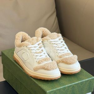 Alta qualità Inverno caldo pelle trendy Stringata Tweed Sneakers in pelliccia pelosa donna uomo lana soffice Scarpe da tennis Scarpe da neve piatte Scarpe di design di lusso Scarpe casual da passeggio