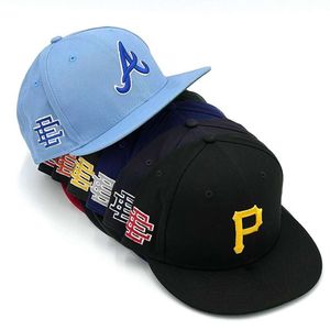 Berretto da baseball EE Cappello stile americano Cappello da sole Protezione solare per esterni alla moda Cappello ricamato tridimensionale regolabile