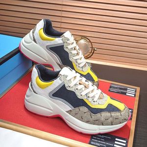 Tasarımcı Ayakkabı Sneaker Ekose Desen Platform Klasik Süet Deri Spor Kaykay Ayakkabı Erkekleri Kadın Spor ayakkabıları çalışıyor