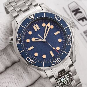 Nya lyxiga män Titta på AAA Quality Master 42mm Dial Automatic Mechanical Movement Men Watches Steel Male Wristwatches Christmas Gift No Box