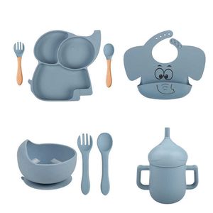 Tassen Geschirr Utensilien 3/7/8 STÜCKE Baby Weiche Silikon Saugnäpfe Teller Tasse Lätzchen Löffel Gabel Set Rutschfeste Cartoon Elefant Kinder Füttergeschirr Besteck AA230413