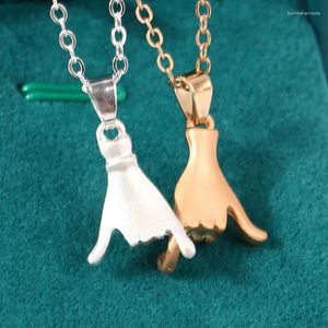 Pendant Necklaces 2Pcs Fshion Couple Little Finger Hold Hands Necklace Magnetic Dolphin Friendship Choker Valentine Day Jewelry