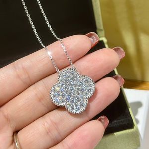 Naszyjnik z czterolistną koniczyną Naturalny kamień muszlowy Srebro 925 projektant dla kobiety T0P Zaawansowane materiały kryształ biżuteria w klasycznym stylu wykwintny prezent z pudełkiem 007