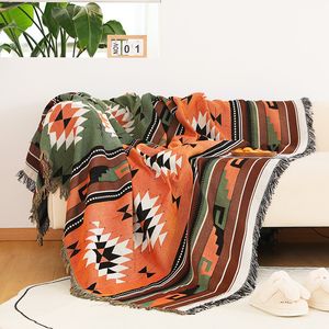 Coperte Plaid lavorato a maglia Coperta di filo Coperta sul letto Divano decorativo Copri asciugamano Tappezzeria da parete Tovaglia 230414