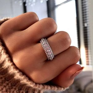 Anéis de casamento Huitan promessa de luxo para brilho completo gelado para fora zircônia cúbica bandas de noivado acessórios jóias na moda feminina