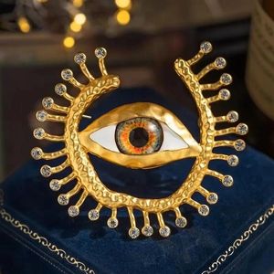Brooches Schiaparelli Middle Eye Brooch European and American Foreign Trade Vintage Coat Accessory Pin Star Style R7v4ql06