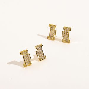 Moda orecchino in oro 18 carati orecchini di diamanti da donna di marca gioielli di design 2024 design per le donne orecchini in acciaio inossidabile regalo di famiglia gioielli all'ingrosso nuovo